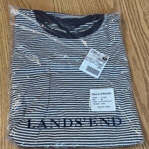 Women's Lands' End Navy and White relaxed Striped Tee XL